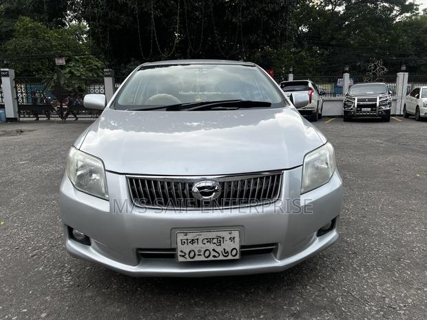 Toyota Axio 2010 Silver