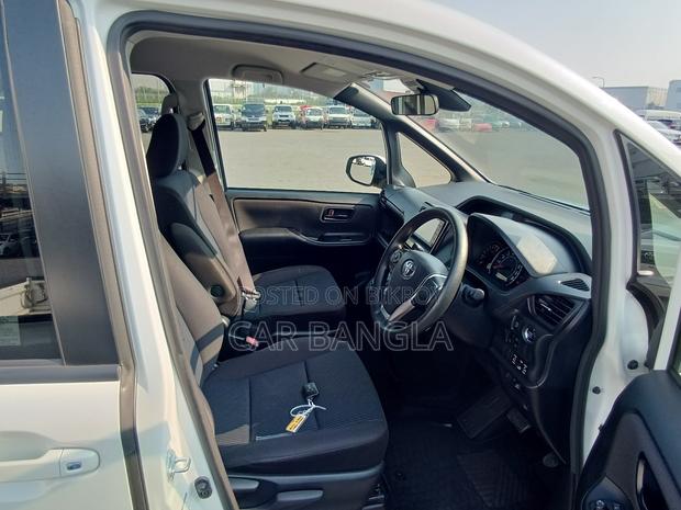 Toyota Noah 2021 Pearl