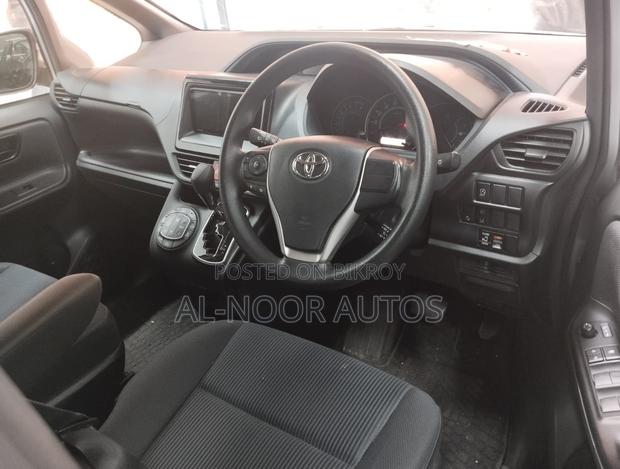 Toyota Noah 2.0 FWD (8 Seater) 2020 Silver