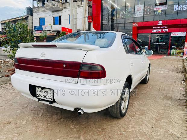 Toyota Corona 1998 White