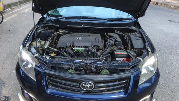 Toyota Axio 2011 Blue