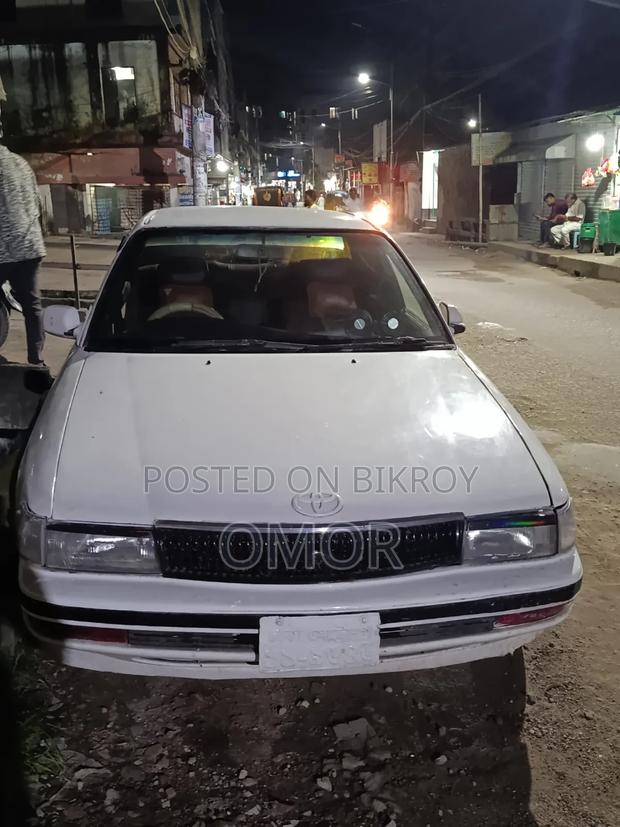 Toyota Carina 1992 White