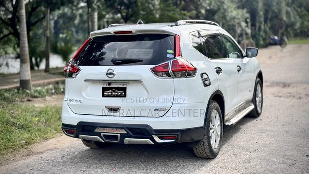 Nissan X-Trail 2.0 Hybrid FWD 2015 White