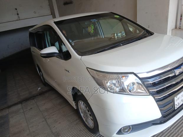 Toyota Noah 2015 Pearl