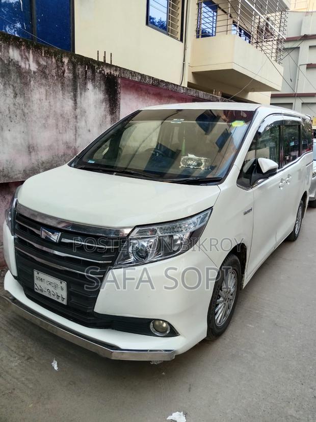 Toyota Noah 2015 Pearl