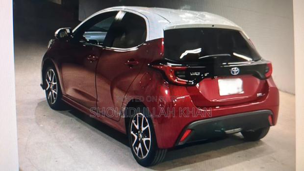 Toyota Yaris 1.5 Sedan L 2020 Red