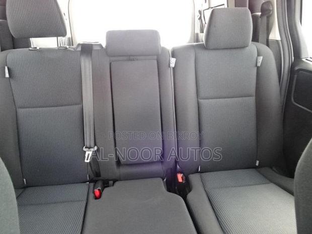 Toyota Noah 2.0 FWD (8 Seater) 2021 Silver