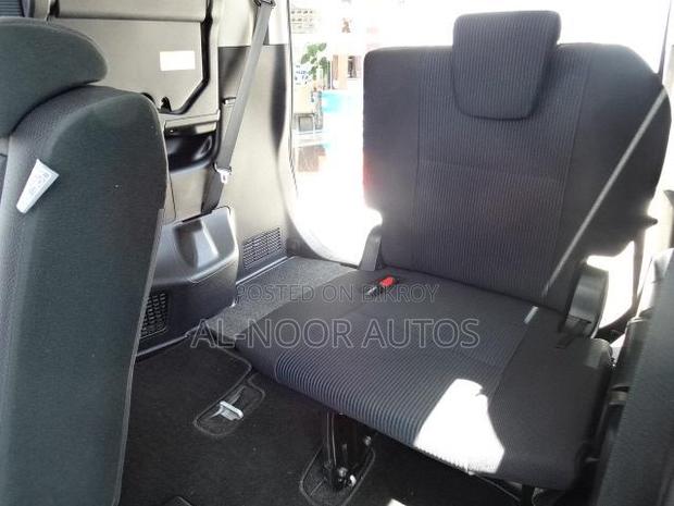 Toyota Noah 2.0 FWD (8 Seater) 2021 Silver