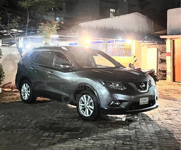 Nissan X-Trail 2.0 Hybrid FWD 2016 Gray