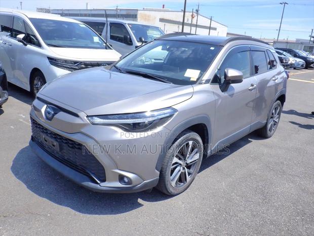 Toyota Corolla Cross 2022 Brown