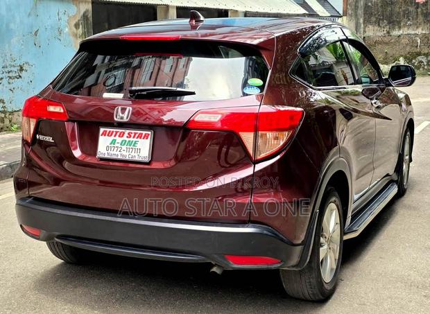 Honda Vezel 1.5 2WD 2014 Maroon