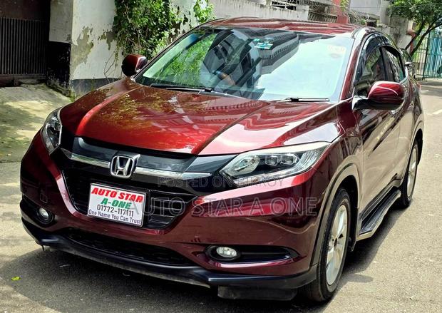 Honda Vezel 1.5 2WD 2014 Maroon