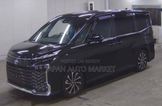 Toyota Voxy 2023 Black