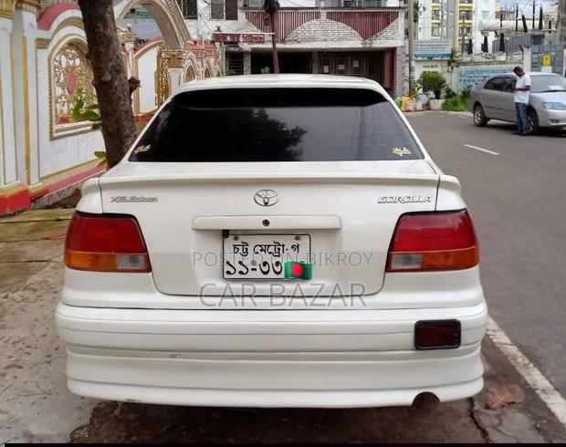 Toyota Corolla Sedan 1997 Off White