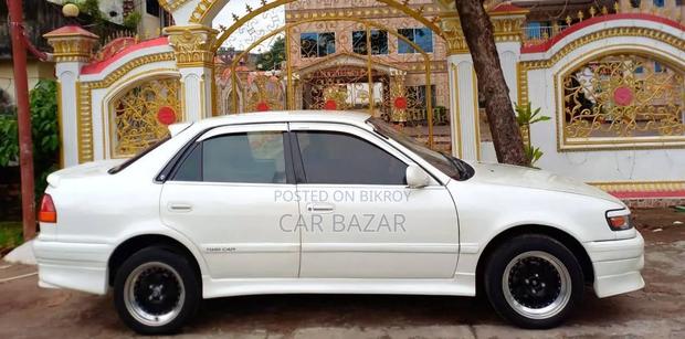Toyota Corolla Sedan 1997 Off White