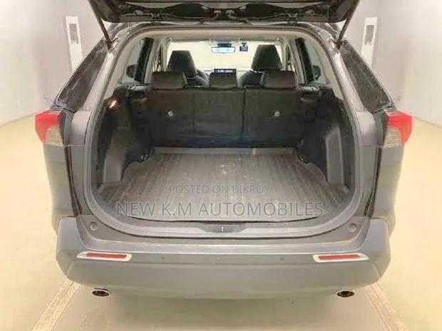 Toyota RAV4 2021 Black