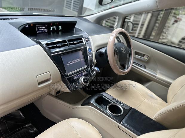 Toyota Prius 2015 Pearl