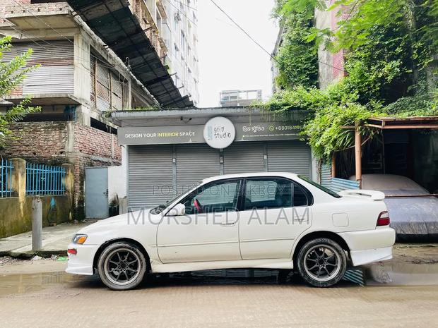 Toyota Corolla Automatic 1994 White