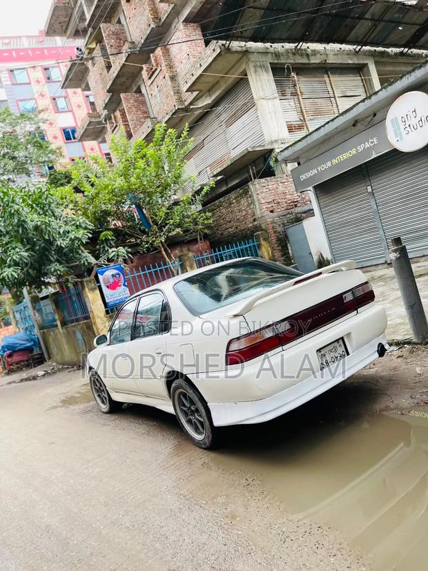 Toyota Corolla Automatic 1994 White