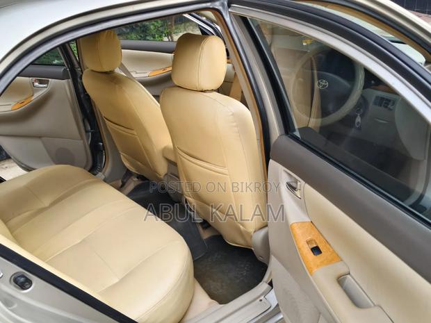 Toyota Corolla 2004 Gray