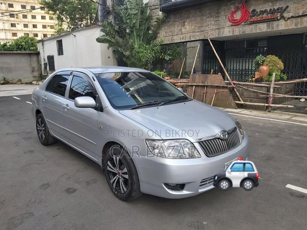 Toyota Corolla 2004 Silver
