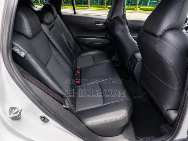 Toyota Corolla Cross 1.8 Hybrid FWD 2022 Pearl