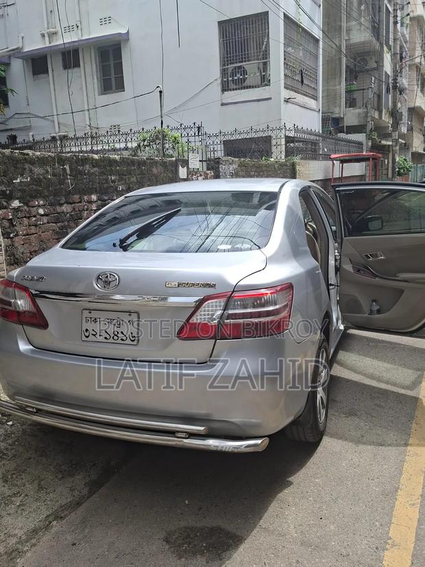 Toyota Premio 2010 Silver
