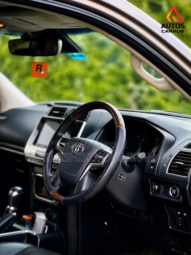 Toyota Land Cruiser Prado 2018