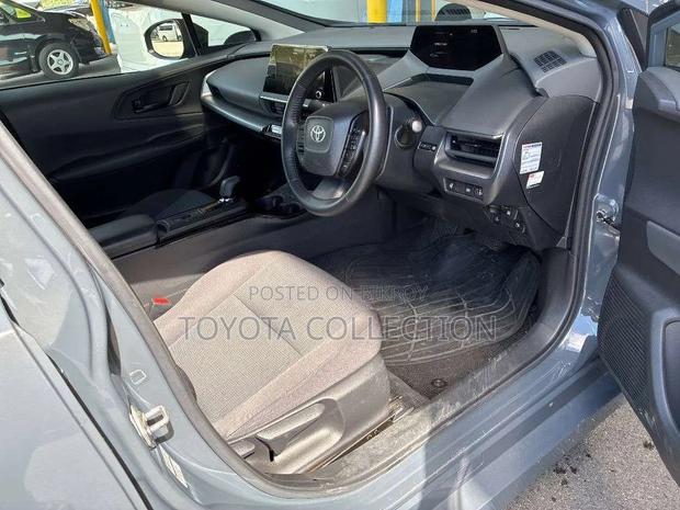 Toyota Prius 2023 Gray