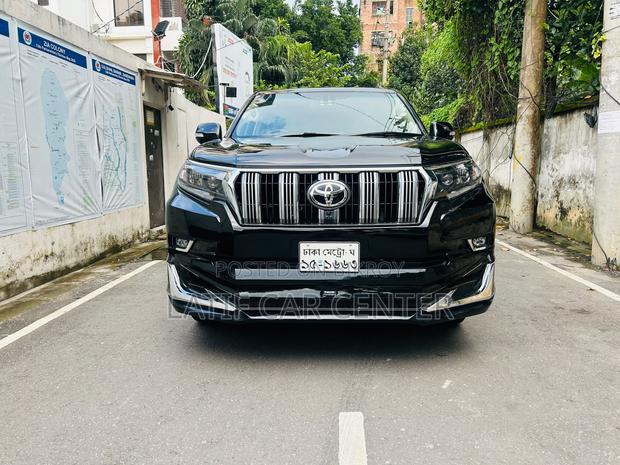 Toyota Land Cruiser Prado 2012 Black
