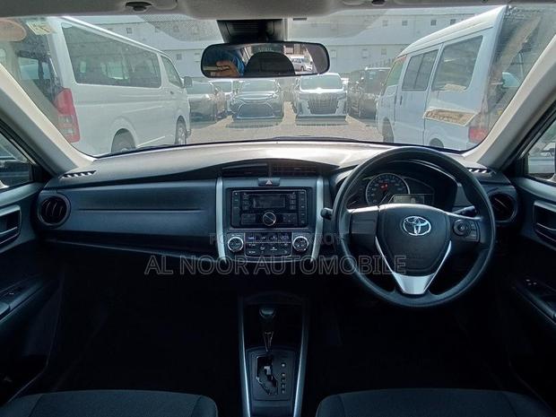 Toyota Corolla Fielder 2021 Silver