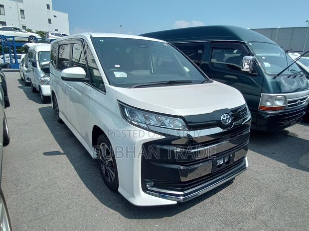 Toyota Noah 2022 Pearl