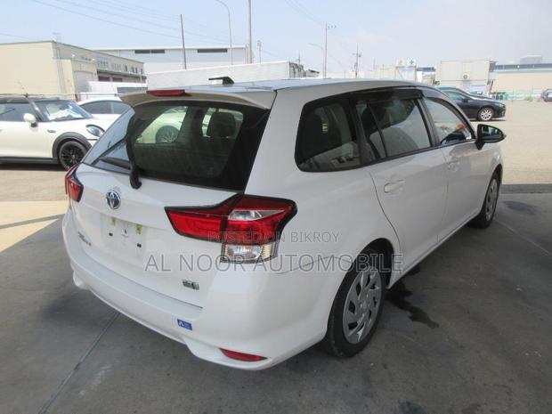 Toyota Corolla Fielder 2021 Pearl