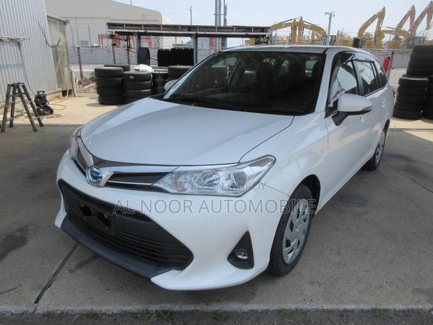 Toyota Corolla Fielder 2021 Pearl