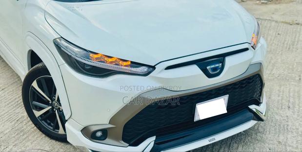 Toyota Corolla Cross 1.8 Hybrid FWD 2021 Pearl