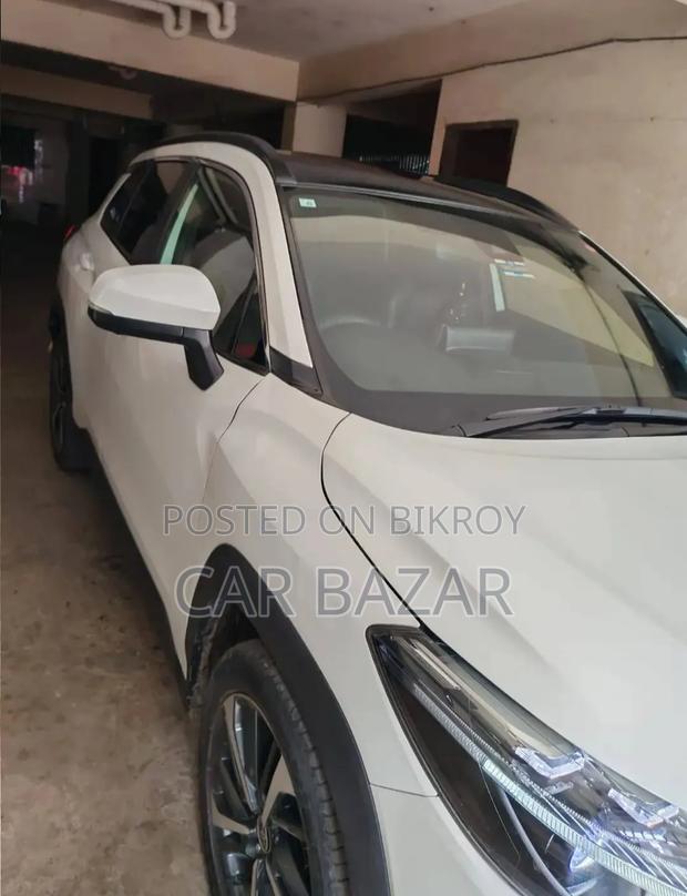 Toyota Corolla Cross 1.8 Hybrid FWD 2021 Pearl