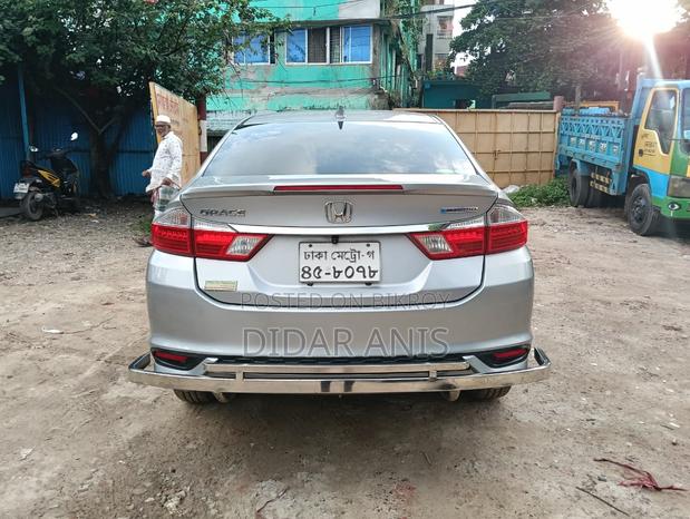New Honda Grace 1.5 Hybrid FWD 2018 Silver
