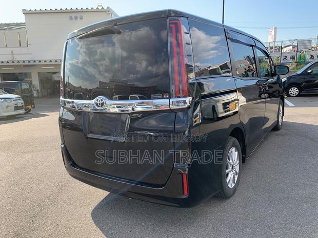 Toyota Noah 2.0 FWD (7 Seater) 2021 Black