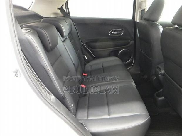 Honda Vezel 1.5 Hybrid 2WD 2014 Pearl
