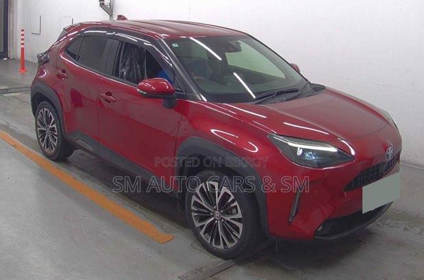 Toyota Yaris Cross 1.5 Hybrid FWD 2021 Red