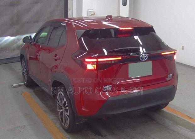 Toyota Yaris Cross 1.5 Hybrid FWD 2021 Red