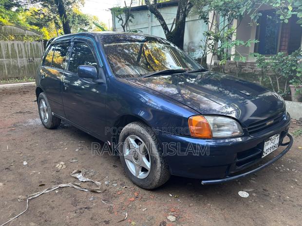 Toyota Starlet 1996 Blue