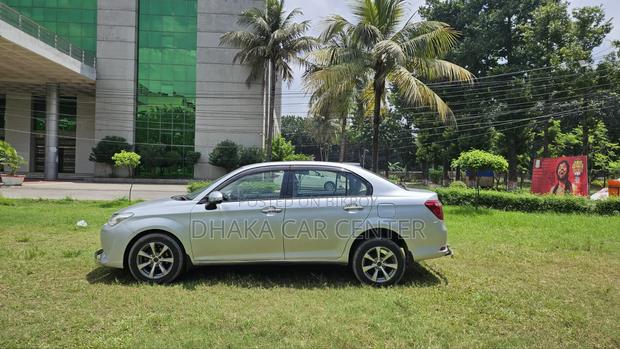 Toyota Axio 2015 Silver