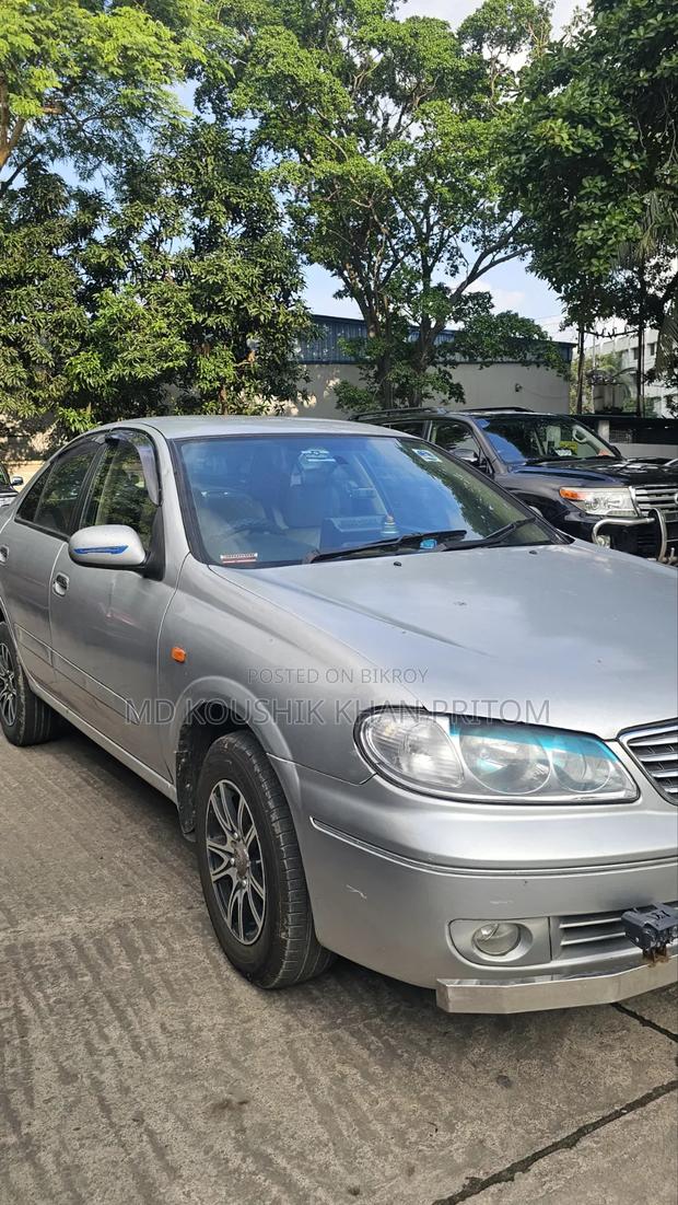 Nissan Sunny 2006 Silver