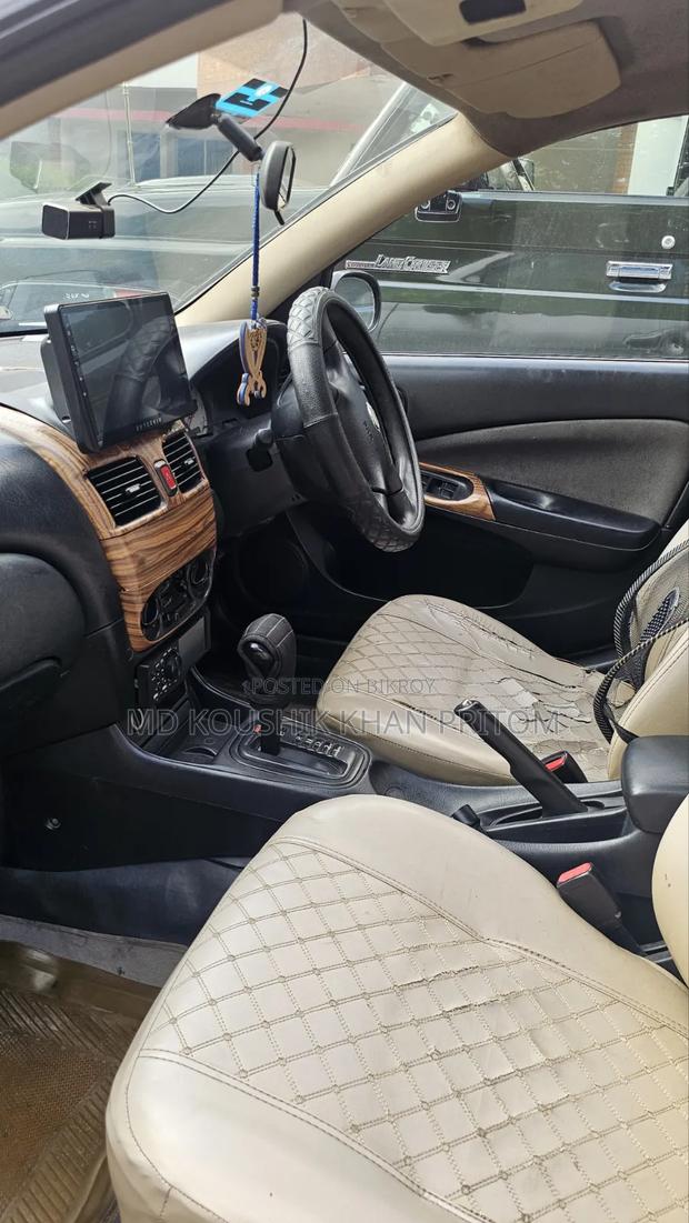 Nissan Sunny 2006 Silver