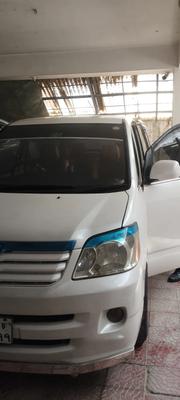 Toyota Noah 2004 White for sale