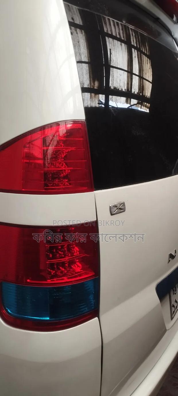 Toyota Noah 2004 White