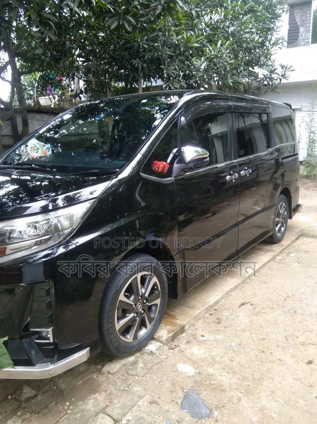 Toyota Noah 2019 Black