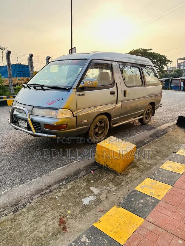 Toyota TownAce 1994 Silver