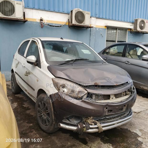 New Tata Tiago 2018 White